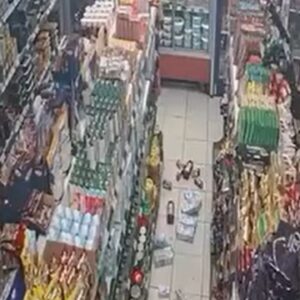 deprem ani guvenlik kamerasinda DKAV2VCi