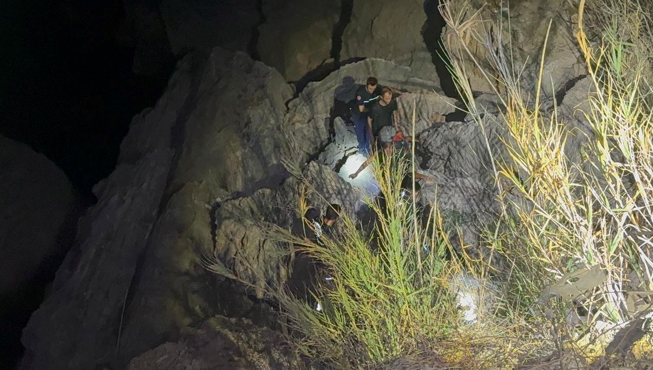 balik tutmak isterken mahsur kaldilar VSqiyVXI.jpg