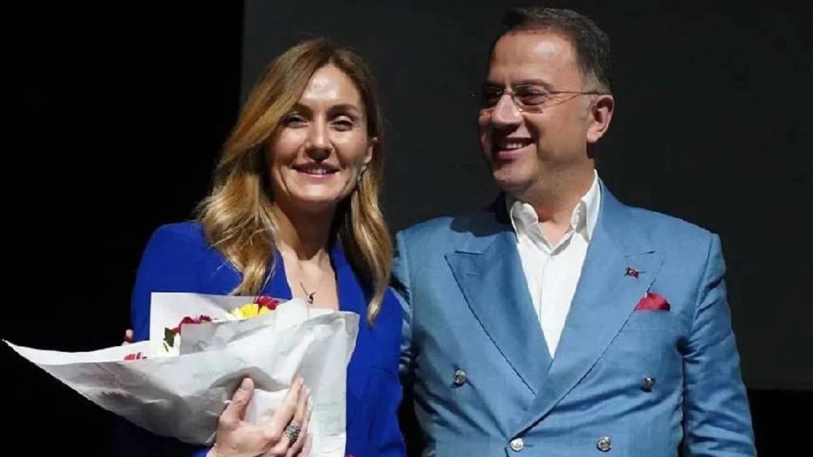 murat calik hayat arkadasim zehra ile evlilik yil donumumuz 207 gundur ayri dusmus olsak da kalbim her an sizinle seninle ve evlatlarimizla fCg5N59z